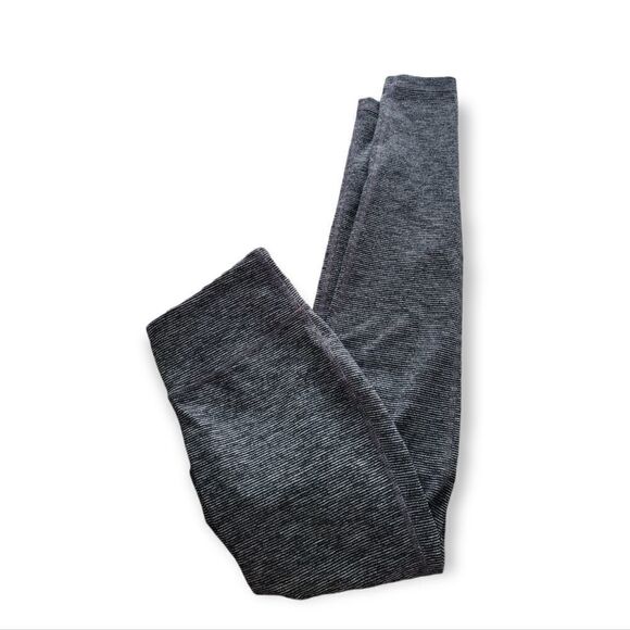 𝅺Old Navy go dry active Leggings‎ - Picture 1 of 2